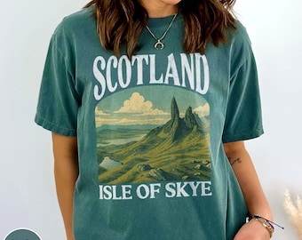 Isle of Skye Scotland Traveler Shirt Scottish Highlands Scotland Trip Gift Scotland Shirt Scotland Lover Gift for Scottish Pride Crewneck
