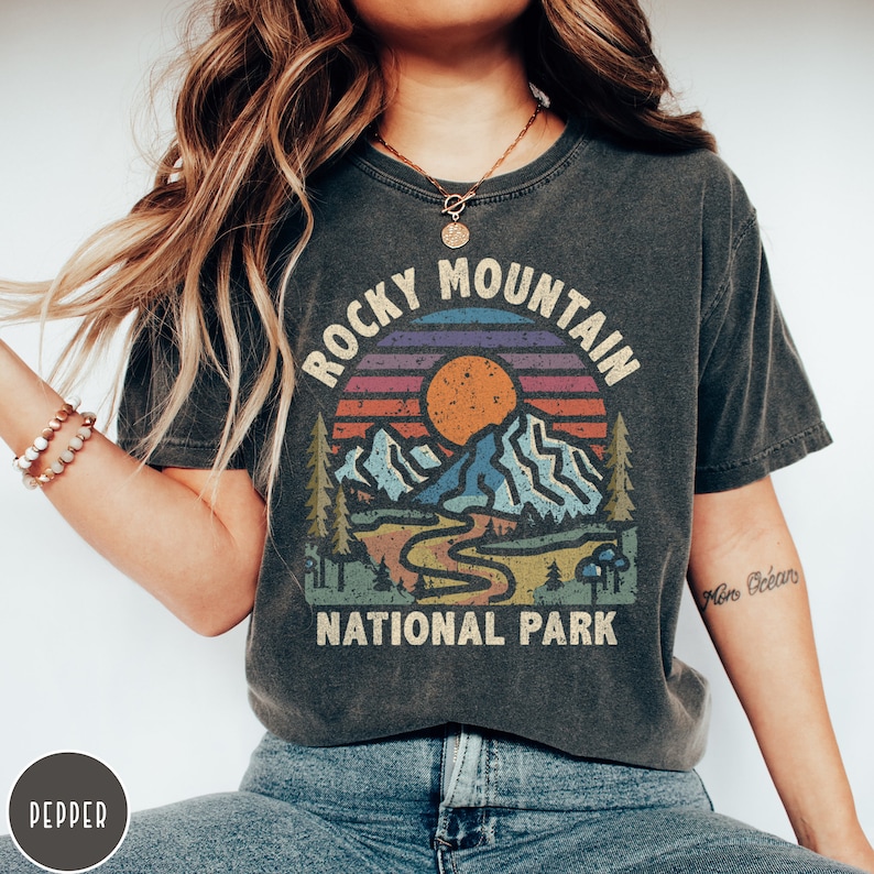 Rocky Mountain National Park Shirt Colorado Shirt Colorado Traveler Shirt Colorado Crewneck Hiking Clothes Mountains Crewneck Granola Girl Shirt