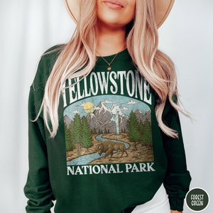 Modern Reconstructed Women's Sweater Yellowstone Wyoming Souvenir Gray Size L