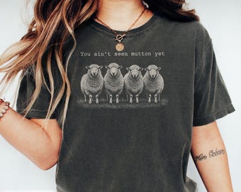 Funny Irish Sheep Shirt Ireland Countryside Travel Humor Tee Farm Animal Lover Rural Country Adventure Gift Souvenir Shepherd Vintage TShirt