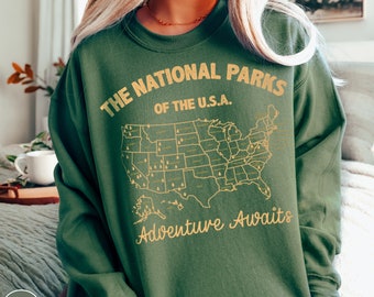 Bluza z nadrukiem 63 parków narodowych Wanderlust, sweter z nadrukiem w stylu vintage, bluza z okrągłym dekoltem w stylu parków, bluza Granola Girl, prezent dla Parku Narodowego