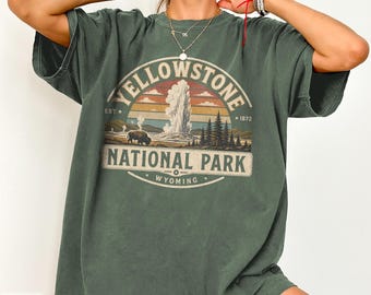 Yellowstone National Park Shirt Old Faithful Geyser Vintage Tee Buffalo Bison Retro T-shirt Souvenir Wyoming Traveler Hikers Campers Gift