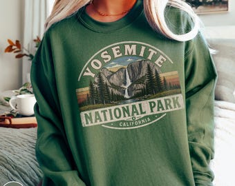 Yosemite National Park Sweatshirt Gift California Travel Souvenir Vintage Outdoor Nature Hiking Camping Sweater Mountain Adventure Crewneck