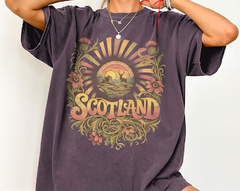 Scotland Retro Sunburst T-shirt Thistle Floral Highlands Deer Shirt Vintage Sassenach Scottish Pride Tee Edinburgh Travel Gift for Travelers