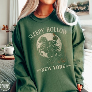 Sleepy Hallow New York Sleepy Hollow Sweater Halloween Pumpkin T-Shirt, Scary Halloween Spooky Season, Headless Horseman Dark Sweatshirt