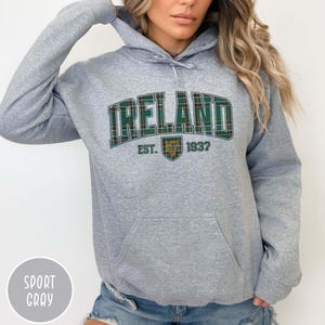 Ireland Hoodie Lucky Irish Sweater Ireland Traveler Sweatshirt St Patrick's Day Gift for Irish Lovers Dublin Gift Europe Vacation Shirt Irish Trip Gift Irish Pullover Sweater Ireland Souvenir Shirt Euro Trip Sweater Dubliners Ireland Giftful Hoodie