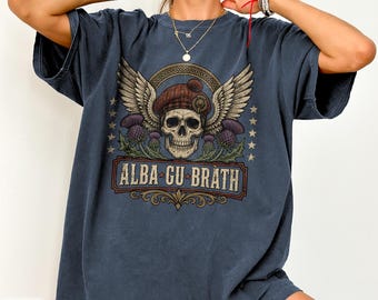 Scottish Thistles Winged Skull Shirt Alba Gu Brath Gaelic Scotland Lovers Gift Celtic Heritage Pride Tee Vintage Gothic Skeleton T-Shirt