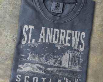 Camiseta vintage de St. Andrews, Escocia, regalo para viajeros, boceto de la Universidad, campo de golf, ciudad, Tee, Fife Highlands, patrimonio escocés, camiseta retro histórica.