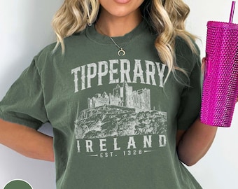 Vintage County Tipperary Ireland Shirt Retro Rock of Cashel Castle Tshirt Vacation Souvenir Munster Trip Irish Heritage Gift for Travelers