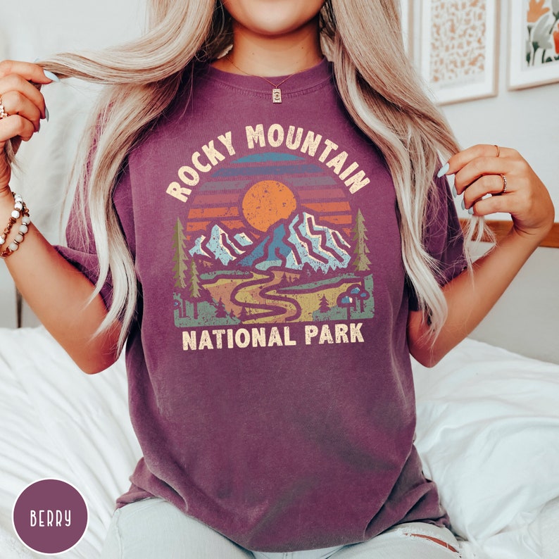 Rocky Mountain National Park Shirt Colorado Shirt Colorado Traveler Shirt Colorado Crewneck Hiking Clothes Mountains Crewneck Granola Girl Shirt