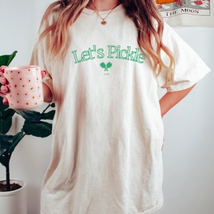 Let&#39;s Pickle Pickleball T-Shirt for pickelball lovers. Trendy Pickleball Tee