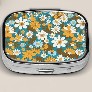 Retro Pill Case, Cute Pill Box, Gift for Friends, Gift Ideas, Travel Accessories