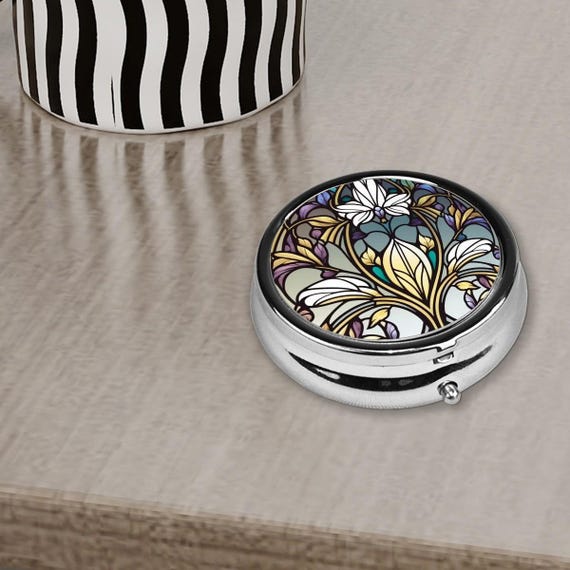 アールヌーボーの花柄ピルボックス：ヴィンテージの金属製薬箱 - Etsy 日本