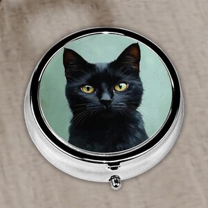 Cute Pill Box For Cat Lovers, Round Pill Case, Gift Ideas