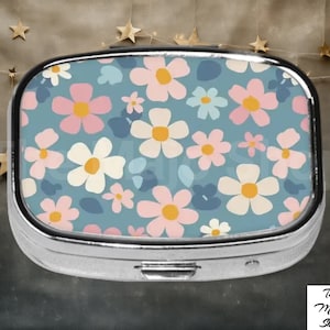 Retro Flower Pill Box For Purse, Small Medicine Box, Unique gift, Jewelry box, Pill Box For Grandparents Gifts, Stocking Stuffers