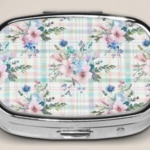 Small Pill Box/Jewelry Box, Flower, Pill Box For Grandparents Gifts, Stocking Stuffers, Gift Ideas