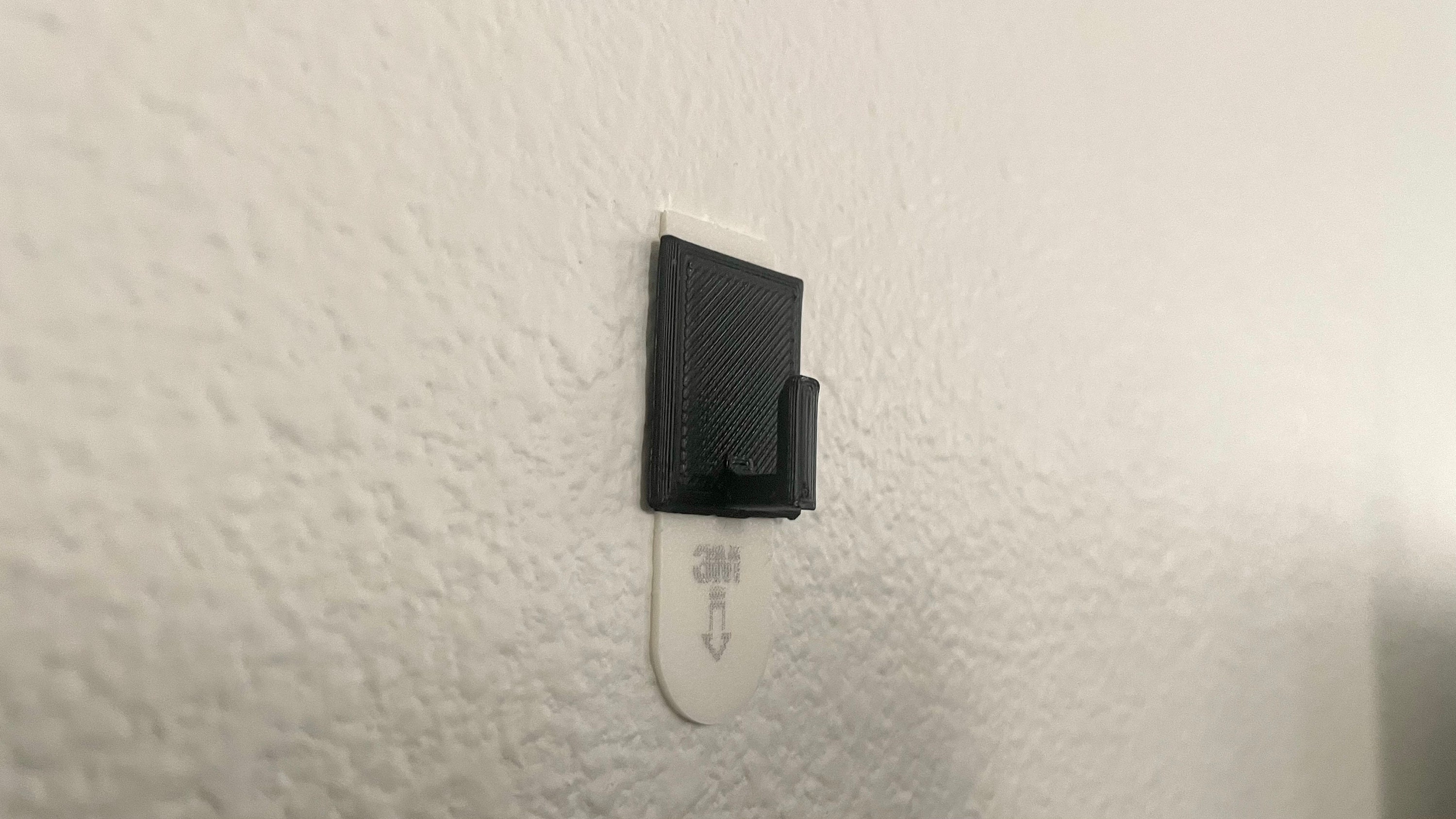 Damagefree Wall Hooks 20 Pack No Nails, No Tearing off Paint Apartment