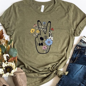 Peace Shirt, Peace Sign T-Shirt, Peace Hand Shirt, World Peace Shirt, Groovy Peace Shirt, Peace Symbol Shirt, We Want Peace Tee,Hippie Shirt