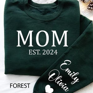 Personalized Mom Est Sweatshirt with Kids Names Sleeve, Custom Momma Sweater, Gift for Mom, Minimalist New Mama Est Sweat, Mothers Day Shirt