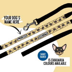 Puede incluir: Una correa de perro negra y beige con una etiqueta de nombre personalizada que dice "MARCO". La correa presenta un patrón repetido de caras de Chihuahua de dibujos animados. El texto "YOUR DOG'S NAME HERE" también es visible en la imagen.