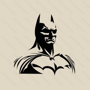 Puede incluir: Silueta en blanco y negro de Batman con una capa y una expresión seria.