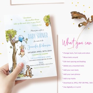 Puede incluir: Una invitaci&oacute;n a una baby shower con tem&aacute;tica de Winnie the Pooh con un fondo azul acuarela. La invitaci&oacute;n presenta a Winnie the Pooh sosteniendo un globo azul y a Piglet de pie en una rama de &aacute;rbol. El texto de la invitaci&oacute;n dice "Por favor, &uacute;nase a nosotros para una Baby Shower para la futura mam&aacute; Jennifer Robinson, s&aacute;bado 26 de abril de 20XX, de 2:00 PM a 4:00 PM, The Hundred Acre Wood, 0123 Wood Avenue, Boston, MA 01234".