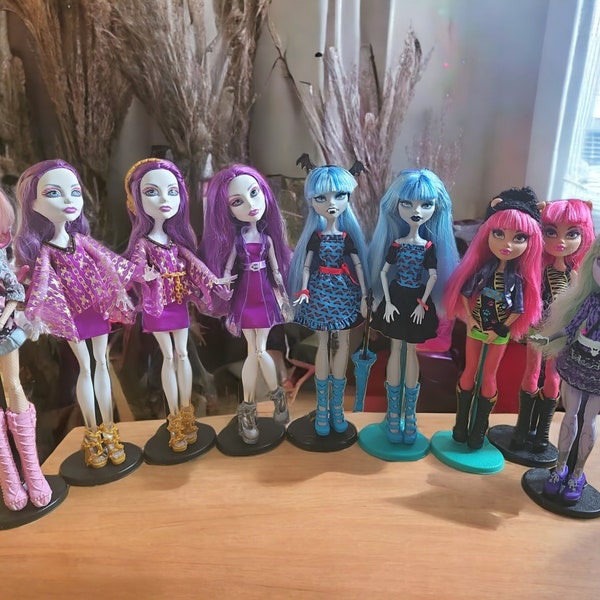 Monster high dolls