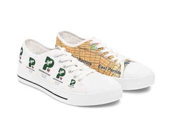 Green Question Mark Pattern Women's Low Top Sneakers | Logo Repeat Design