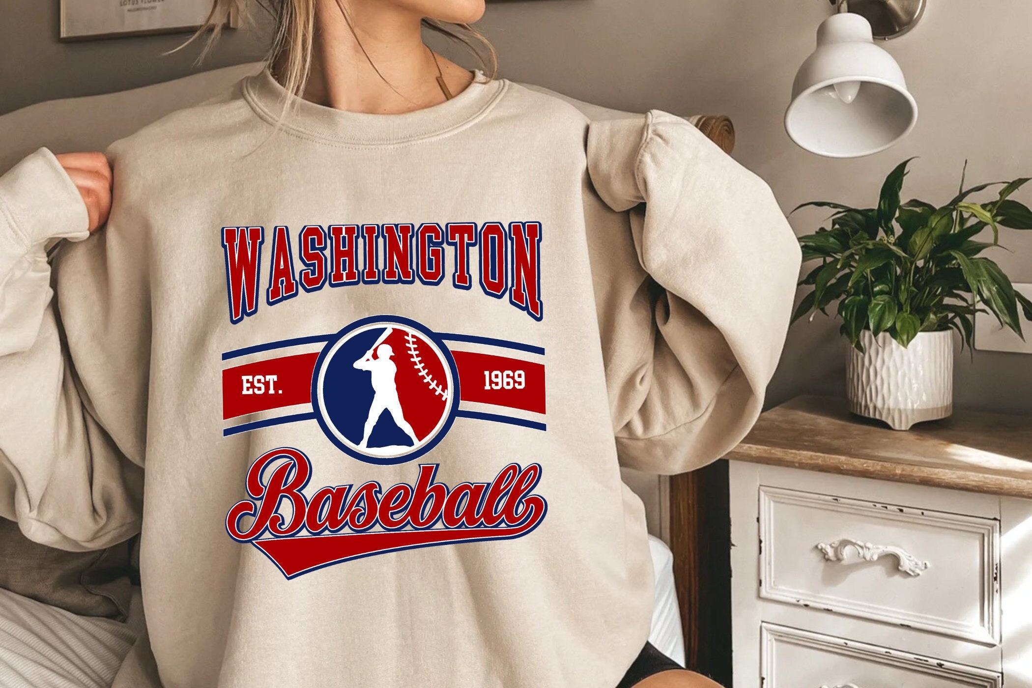 Washington Nationals Logo Vintage Barn Wood Paint Women's T-Shirt