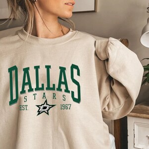 NHL Public Relations on X: The @DallasStars donned vintage jerseys in pre-game warmup as part of their Retro Night at American Airlines Center. #MINvsDAL / X