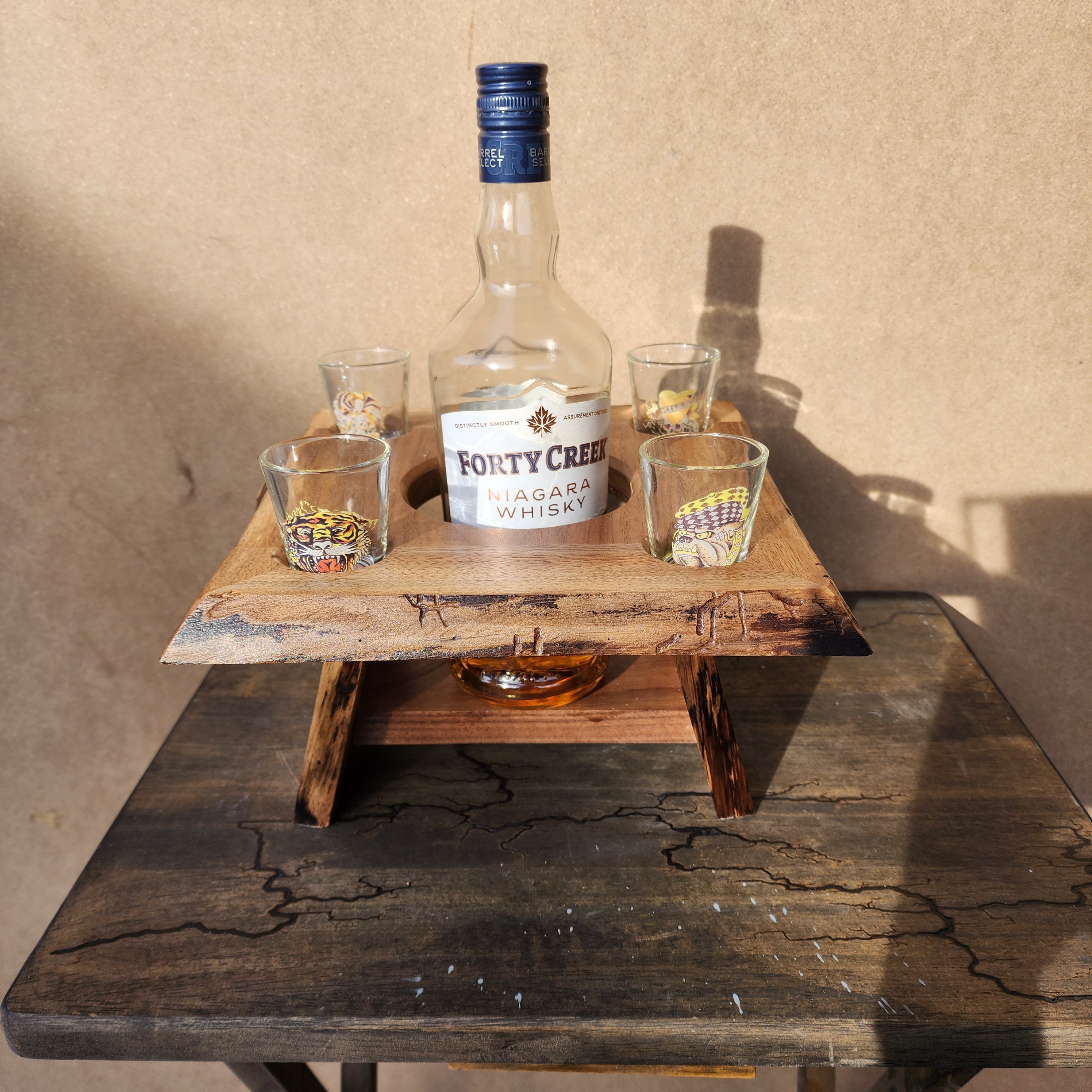Whiskey bottle stand - Etsy 日本