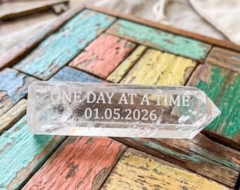 Clear Quartz Gemstone Obelisk - Custom Engraving Raw Crystal Wand - Mineral Specimens Natural Clear Quartz Tower Home Decoration - Gift