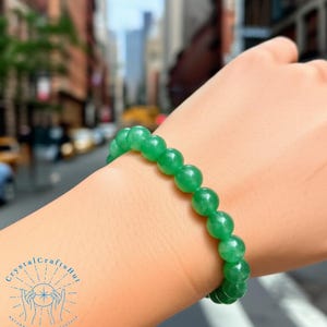 Green Emerald Stretchy Bracelet, Natural Emerald Crystal Bracelet, Birthstone Jewelry for Mom Sister Wife Friends | 8mm Beads +Gift Pouch