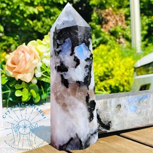 AAA+ Moonstone Quartz Point Tower Moonstone Obelisk Wand Rainbow Gemstone Tower Mineral Specimen Rough Stone Home Decoration Crystal Gift