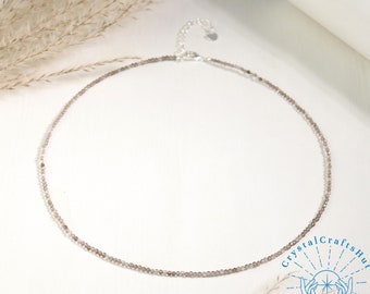 Elegant halsband med rökkvarts och pärlor – 2 mm liten kristallhalsband med ädelsten