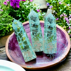 Mint Green Crackle Quartz Point Tower Unique Crackle Quartz Obelisk Wand Point Car Home Decoration Beautiful Crystal Gift for Mom Friends