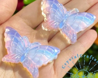 Nueva estatuilla de mariposa tallada a mano Figuras de animales de piedra en miniatura Estatua de mariposa Talla de ópalo mineral Favores de fiesta Regalo de Navidad de cristal