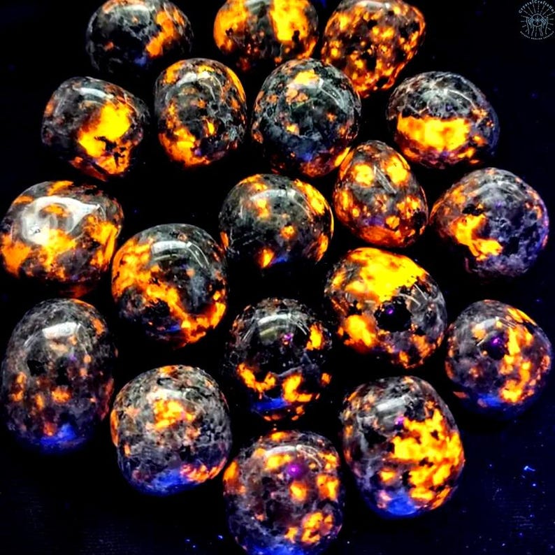Glow-in-the-Dark Yooperlite Flame Stone, UV Reactive Sodalite Emberlite Tumble Stone (0.5-1") 10 PCS