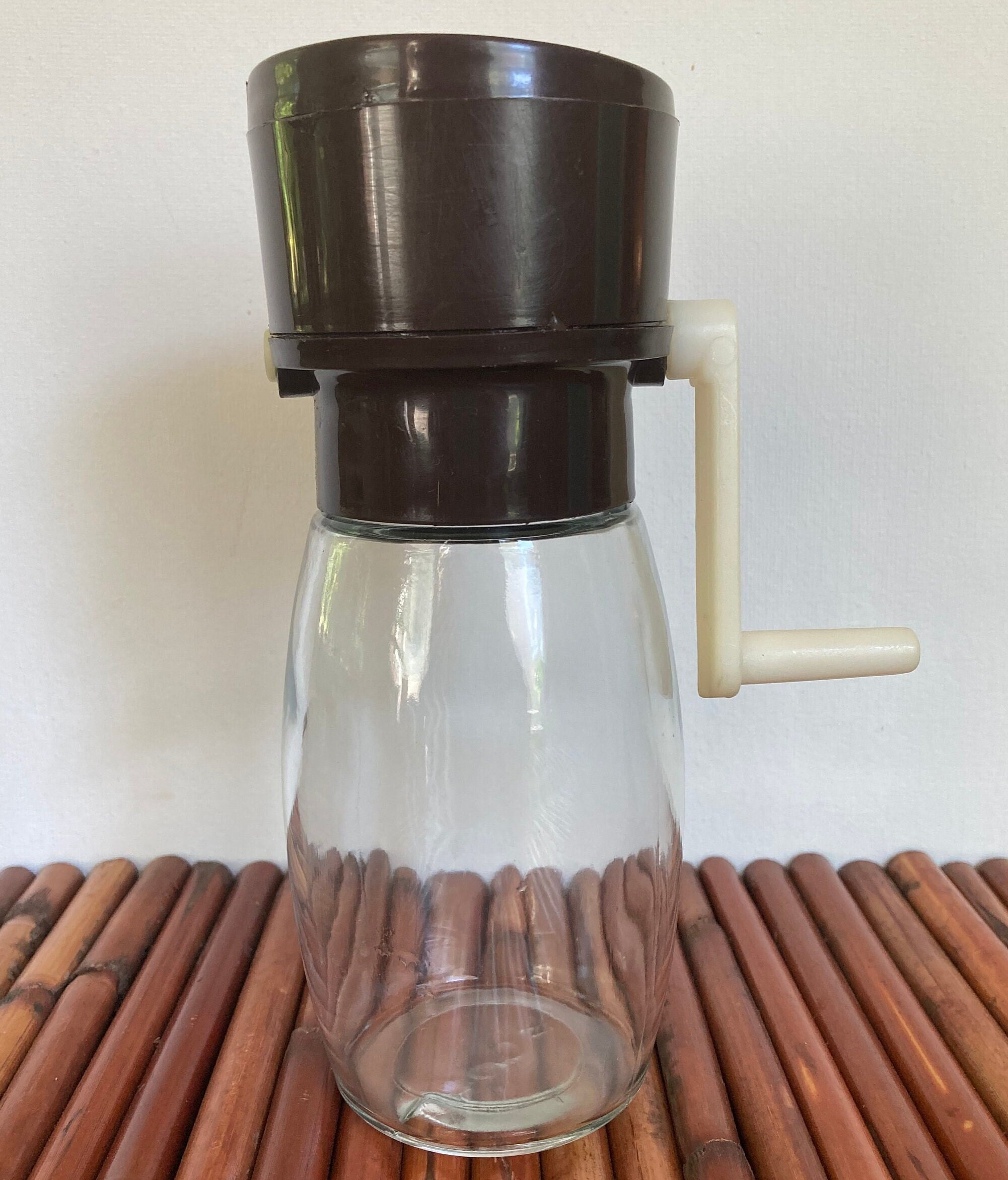 Endurance Vintage Manual Nut Grinder w/ Jar