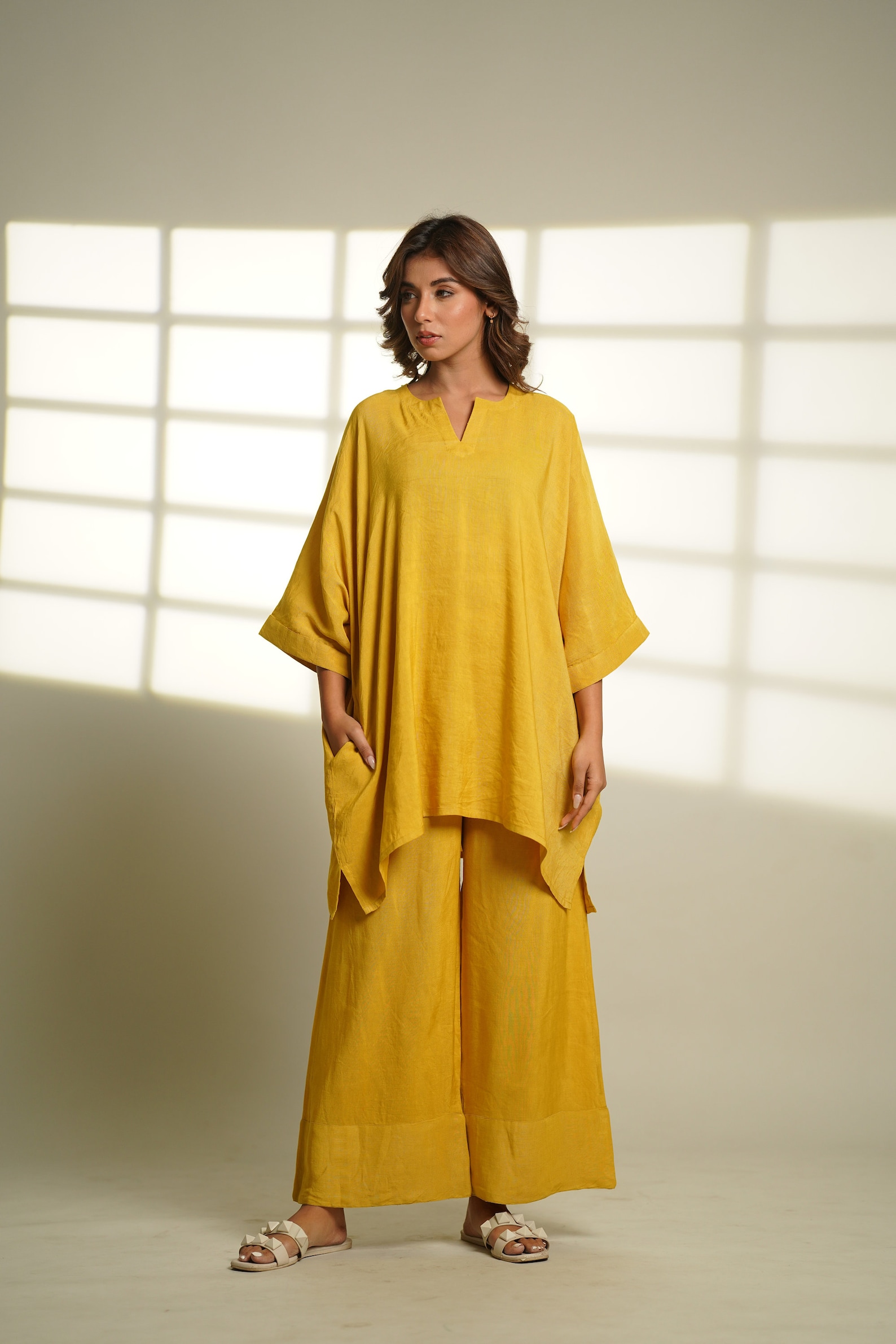 Mira - Women's Linen Relaxed Loungewear Set (Plus Size Available)