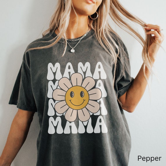Mama T-shirt | Oversized Retro Mama Smiley Tee | Cute Mom Shirt | Mother's Day T-Shirt | Trendy Mama Tee | Comfort Colors Motherhood Shirt