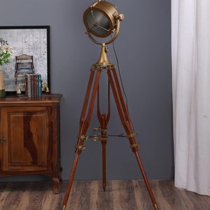 Vintage Metal and Wooden Tripod Spotlight Floor Lamp for Living Room Bedroom Room Hotel Restaurant colour:walnut and gold ,71D71W180 CM zdjęcie 2