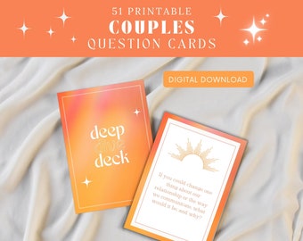 Peut inclure: Deux cartes imprimables pour couples avec un fond dégradé de coucher de soleil. La première carte dit "deep dive deck" et la deuxième carte a un graphique de soleil et le texte "Si vous pouviez changer une chose dans notre relation ou la façon dont nous communiquons, ce serait quoi et pourquoi ?"