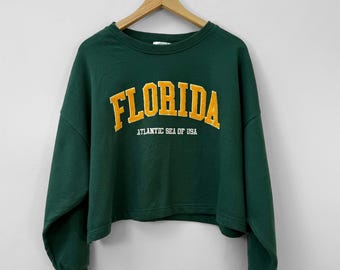 Vintage Green Cropped Sweatshirt Retro Cozy Top for Everyday Style