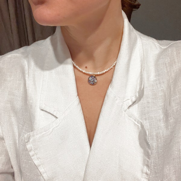 Collier pendentif mauvais œil en verre de Murano avec perles d'eau douce de 2 mm - Unique, confortable, abordable - Idée cadeau parfaite pour Noël pour porter chance