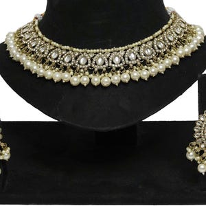 White Pearl Indian Bollywood Jewelry Set Fashion Kundan Necklace Earrings Tikka Set For Women Wedding Engagement Party Wear