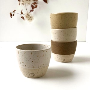 Espresso- eller cappuccinokopp: Handgjord stengodsmugg med spräckligt motiv, 80 ml och 200 ml