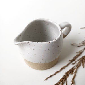 Ceramic creamer / Milk pitcher / Ceramic pitcher / Handmade creamer / Table decor / Gift for her / Gift for him /200ml/ Céramique artisanale image 6