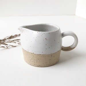 Ceramic creamer / Milk pitcher / Ceramic pitcher / Handmade creamer / Table decor / Gift for her / Gift for him /200ml/ Céramique artisanale image 7
