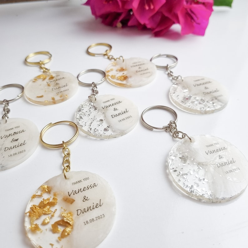 Customizable Epoxy Keychain for Wedding Favor Stylish Thank You Gift